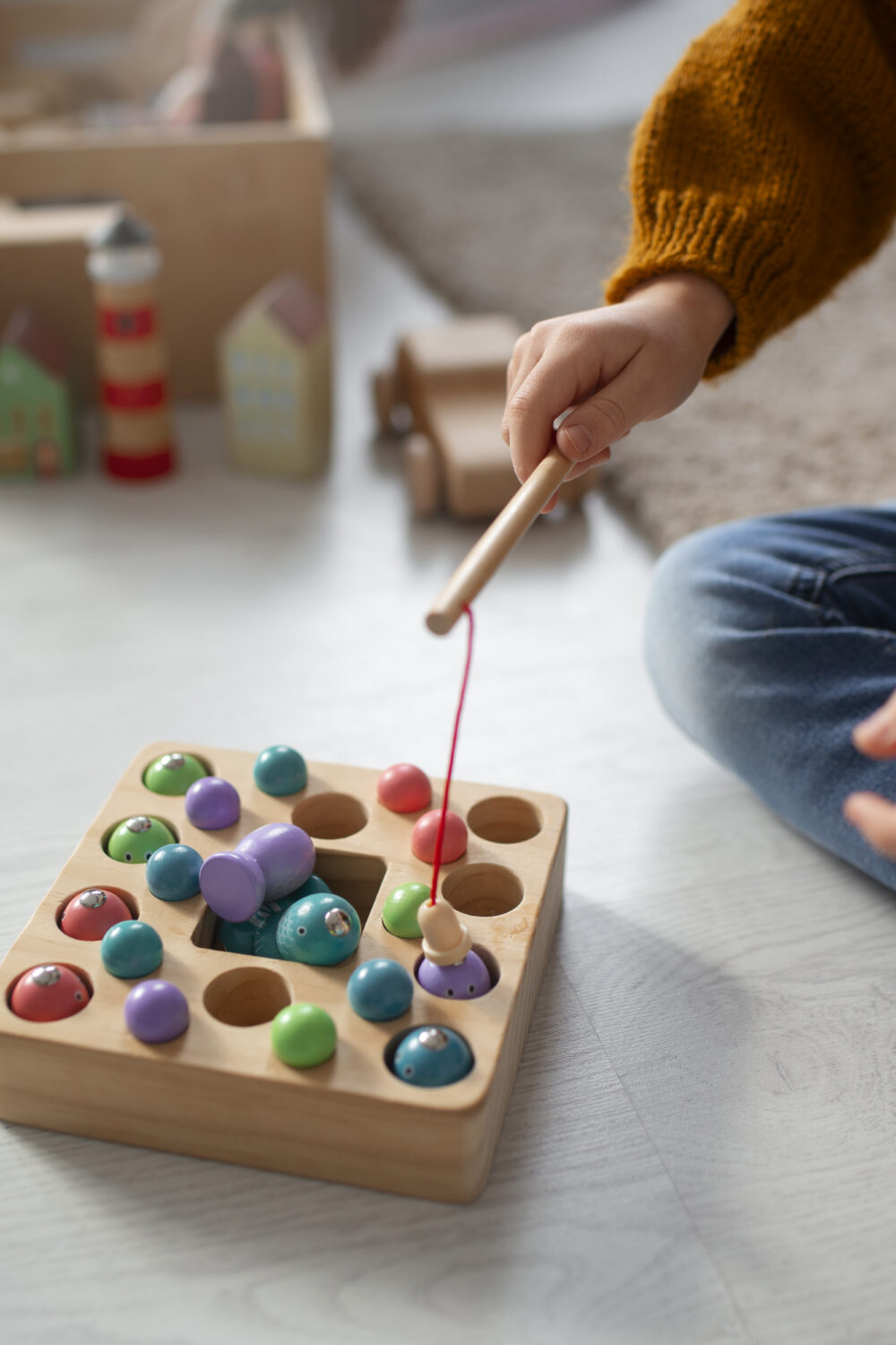 high-angle-boy-playing-home Psicomotricidade